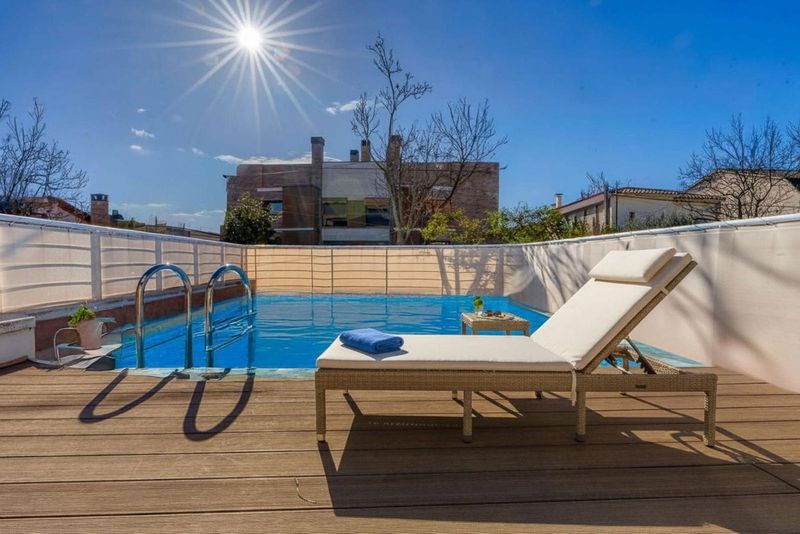 Chalet Independiente en venta Cerdanyola del Vallès, Barcelona. Ref: 1701. Banker & House