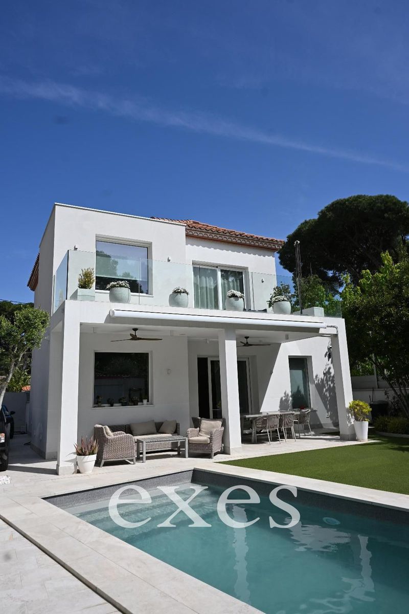 Casa en venta Castelldefels, Barcelona. Ref: 2207. Exes Grup Expofinques