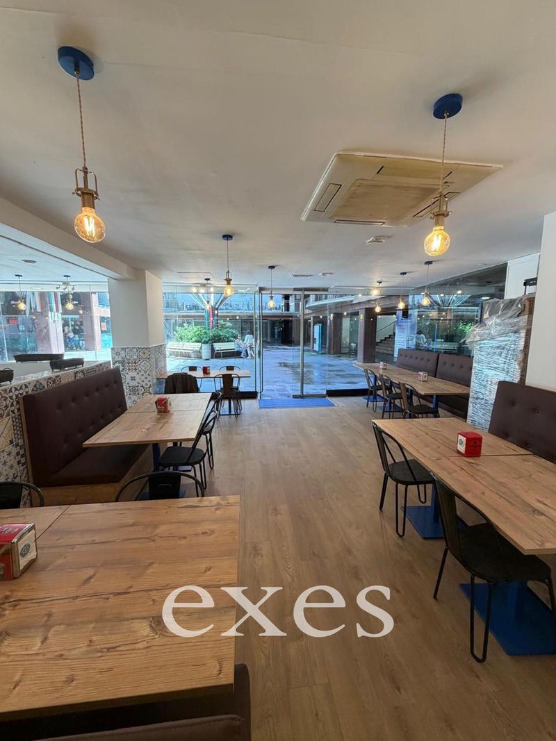 Comercial Premise for trade sale Escaldes-Engordany, Andorra. Ref: 2236. Exes Grup Expofinques