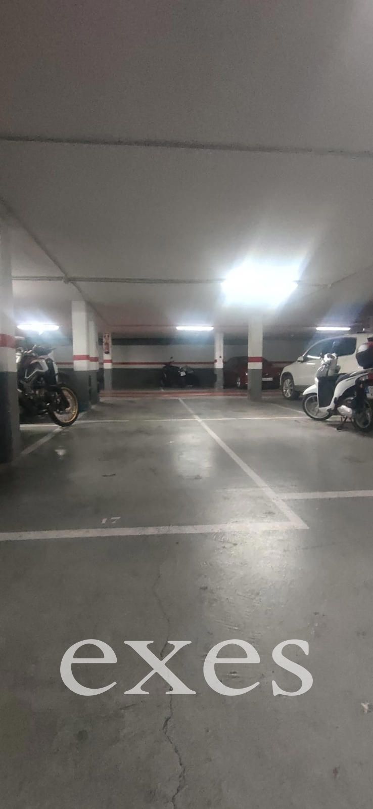 Parking El Guinardó: coche grande. 16.900€ - Foto 2
