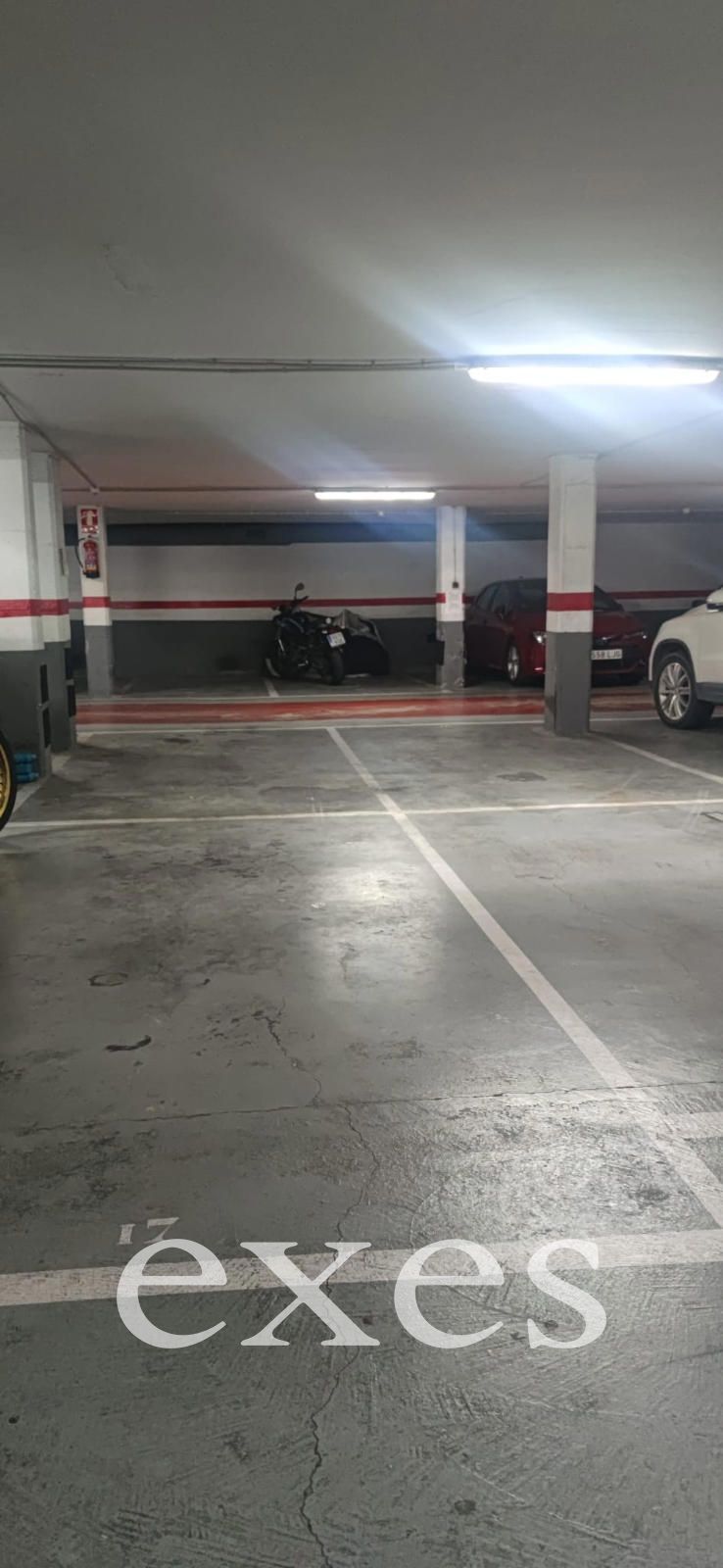 Parking El Guinardó: coche grande. 16.900€ - Foto 3