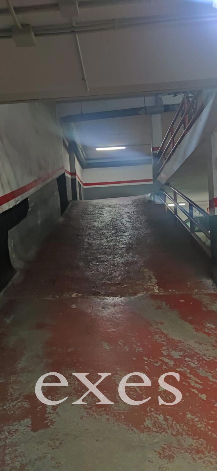 Parking El Guinardó: coche grande. 16.900€ - Foto 6