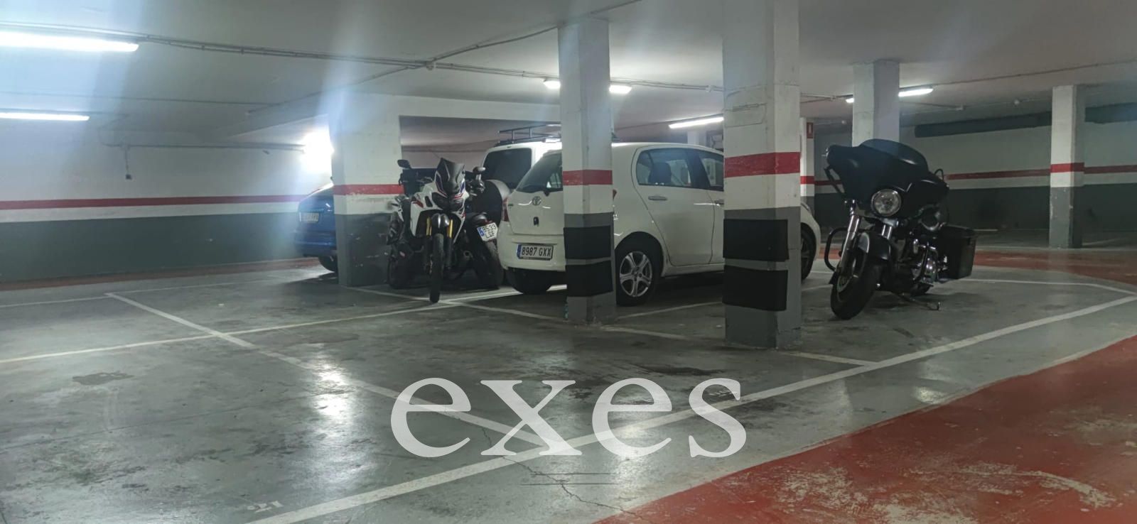 Parking El Guinardó: coche grande. 16.900€ - Foto 7