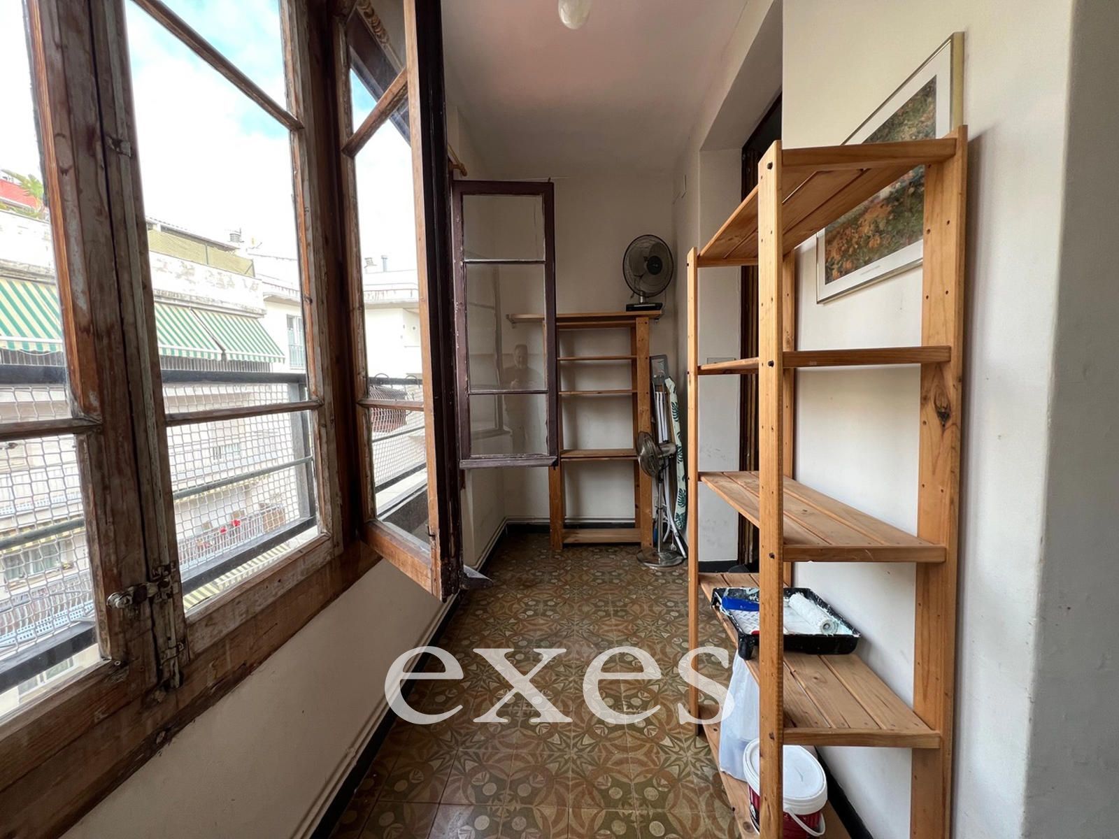 Piso 169m², 7 hab. Segregar en 2.  Inversión. - Foto 2