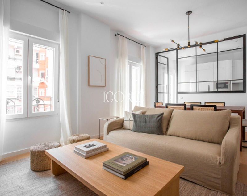 3-bed apartment with natural light in Lista, Salamanca