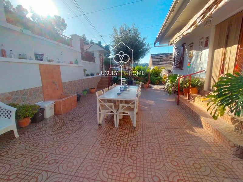 Chalet Independiente en venta Corbera De Llobregat, Barcelona. Ref: 1051. LUXURY HOME BEGUES