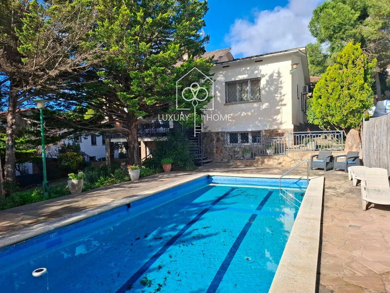Chalet Independiente en venta Begues, Barcelona. Ref: 1106. LUXURY HOME BEGUES
