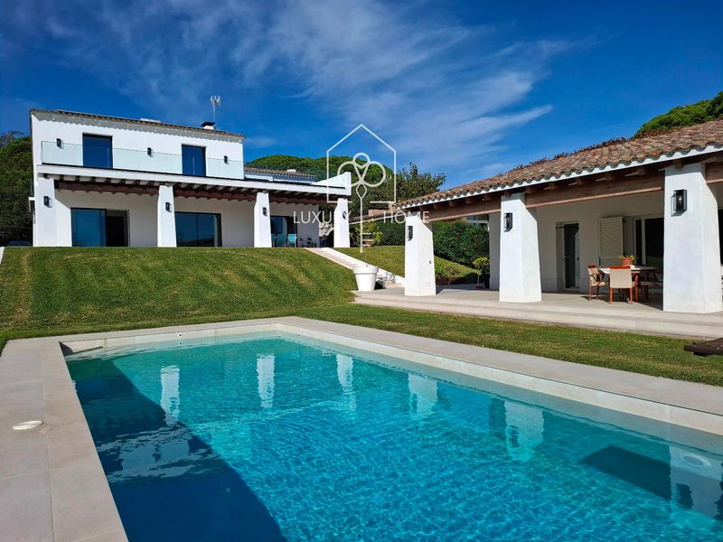 Chalet Independiente en venta Sant Andreu de Llavaneres, Barcelona. Ref: 1107. LUXURY HOME BEGUES