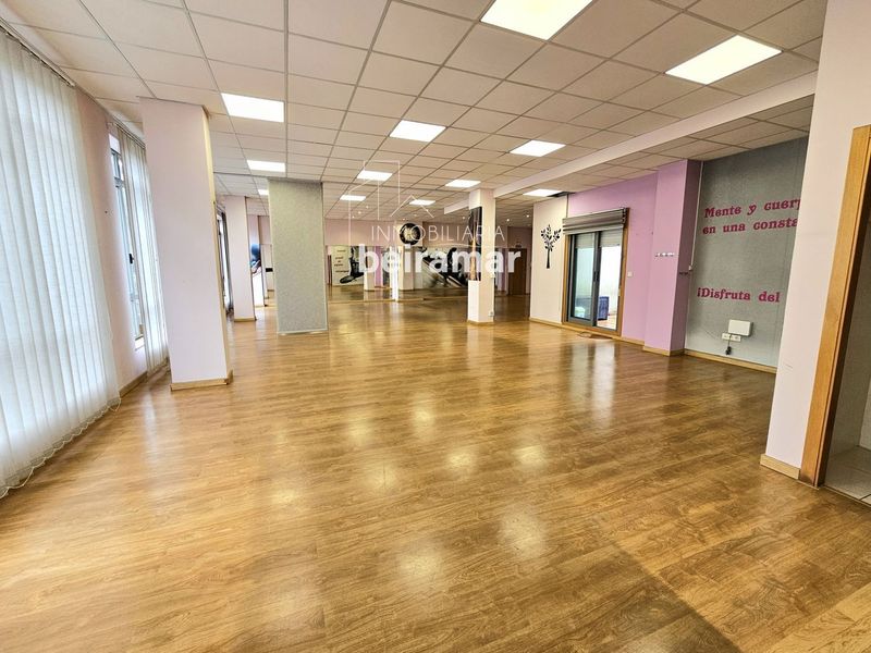 Local Comercial en venta Ribeira, A Coruña. Ref: 1023. Inmobiliaria Beiramar