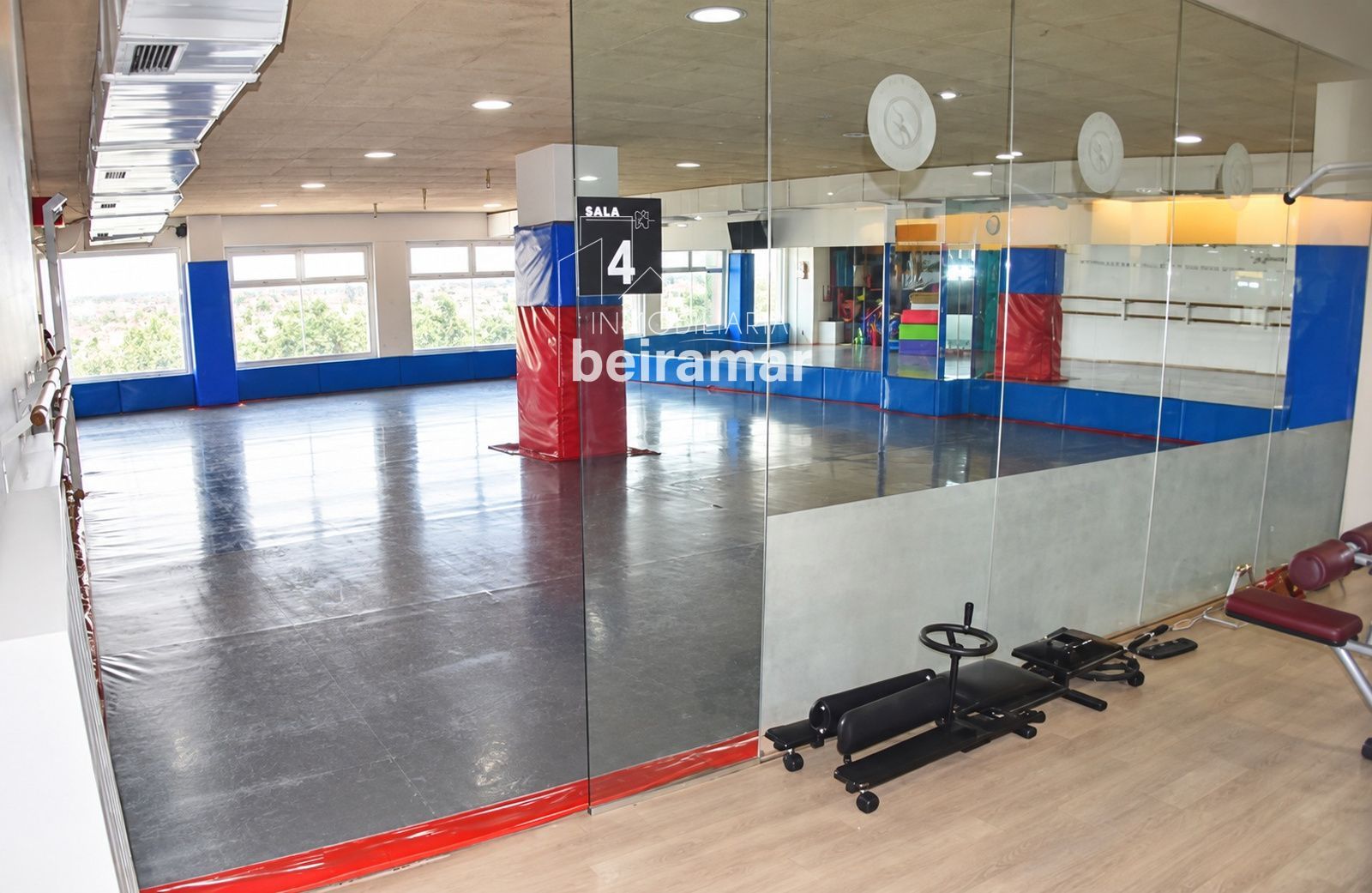 Gimnasio alquilado en rentabilidad en Ribeira — 852 m² y licencia en vigor”. - Foto 30
