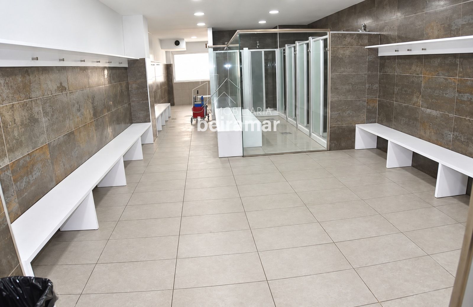 Gimnasio alquilado en rentabilidad en Ribeira — 852 m² y licencia en vigor”. - Foto 32