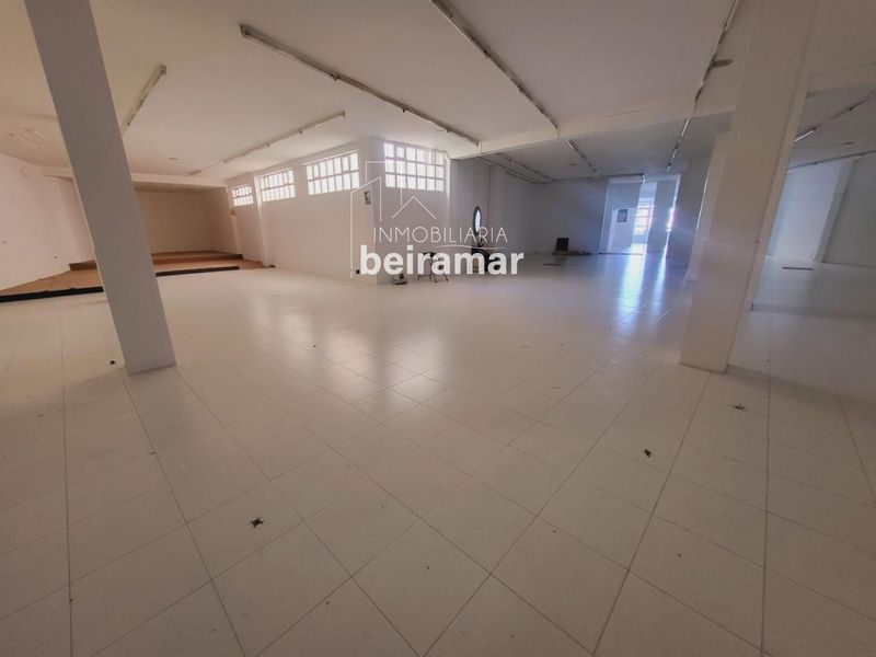 Local Comercial en alquiler Ribeira, A Coruña. Ref: 1042. Inmobiliaria Beiramar