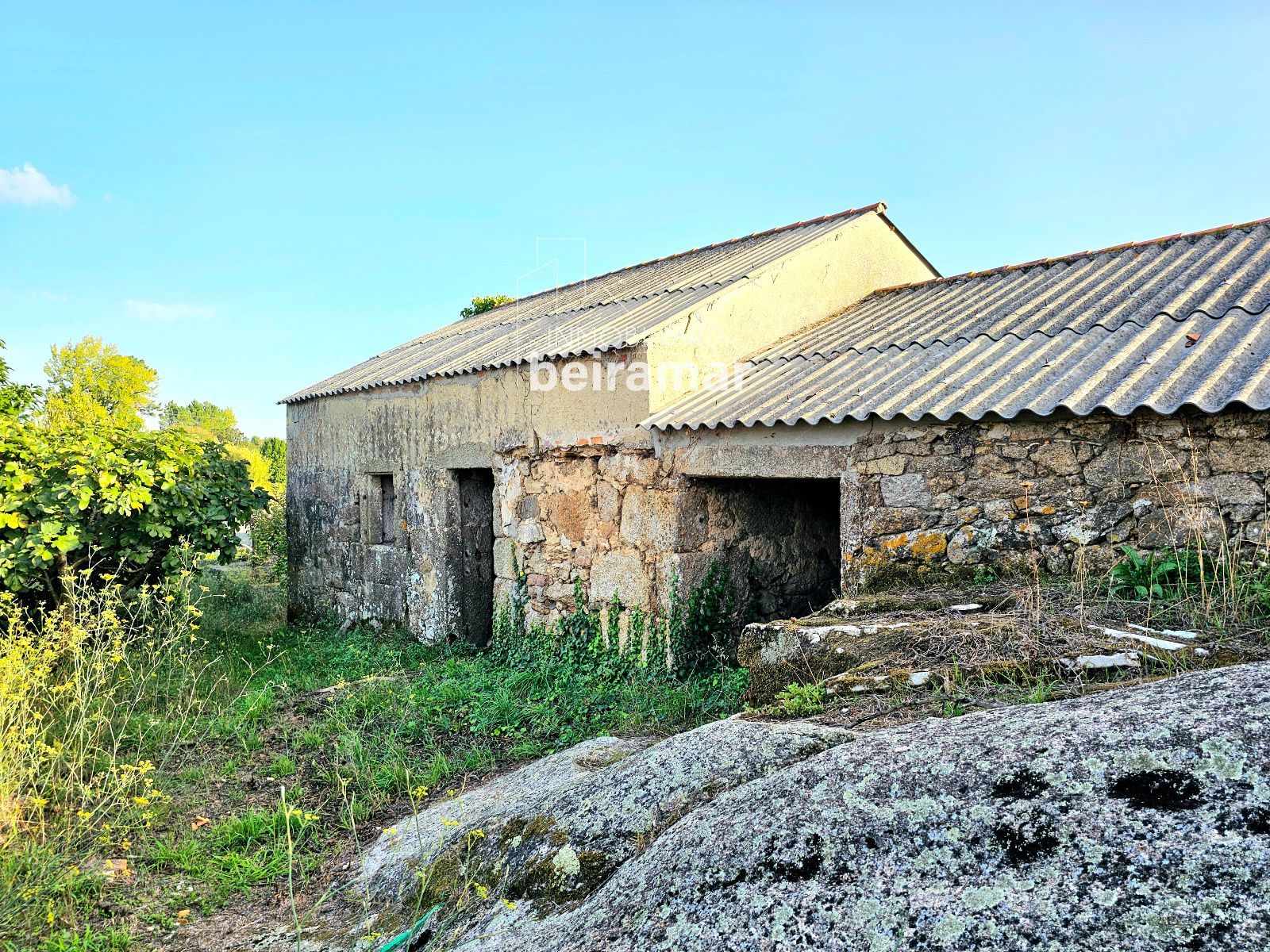 Casa de piedra con finca y vistas al mar en Carreira (Ribeira) – gran potencial de reforma - Foto 1