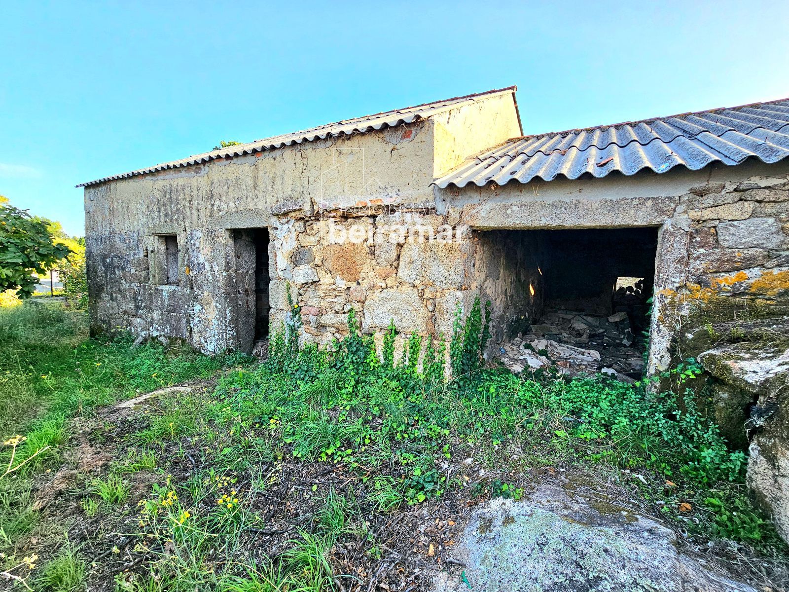 Casa de piedra con finca y vistas al mar en Carreira (Ribeira) – gran potencial de reforma - Foto 2