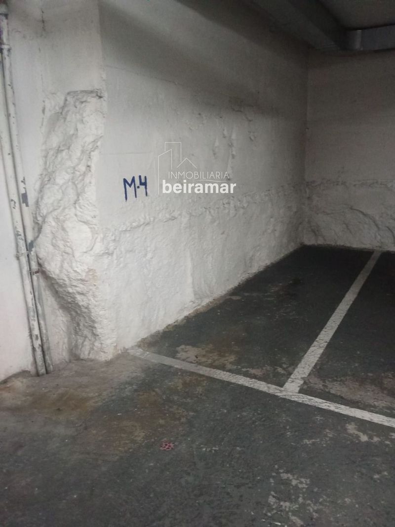 Garaje en alquiler Ribeira, A Coruña. Ref: 1049. Inmobiliaria Beiramar