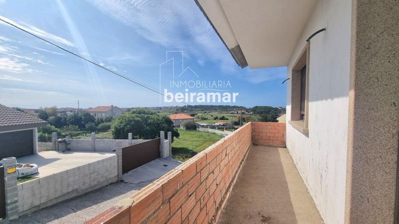 Chalet Independiente en venta Ribeira, A Coruña. Ref: 1059. Inmobiliaria Beiramar
