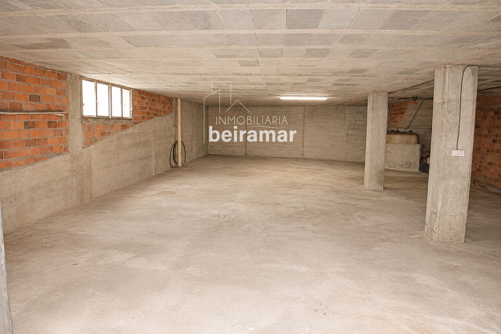 Edificio completo en venta en el centro de A Pobra do Caramiñal