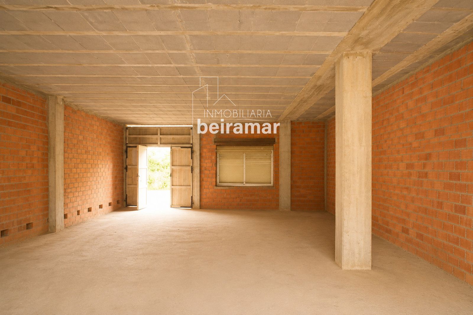 Edificio completo en venta en el centro de A Pobra do Caramiñal