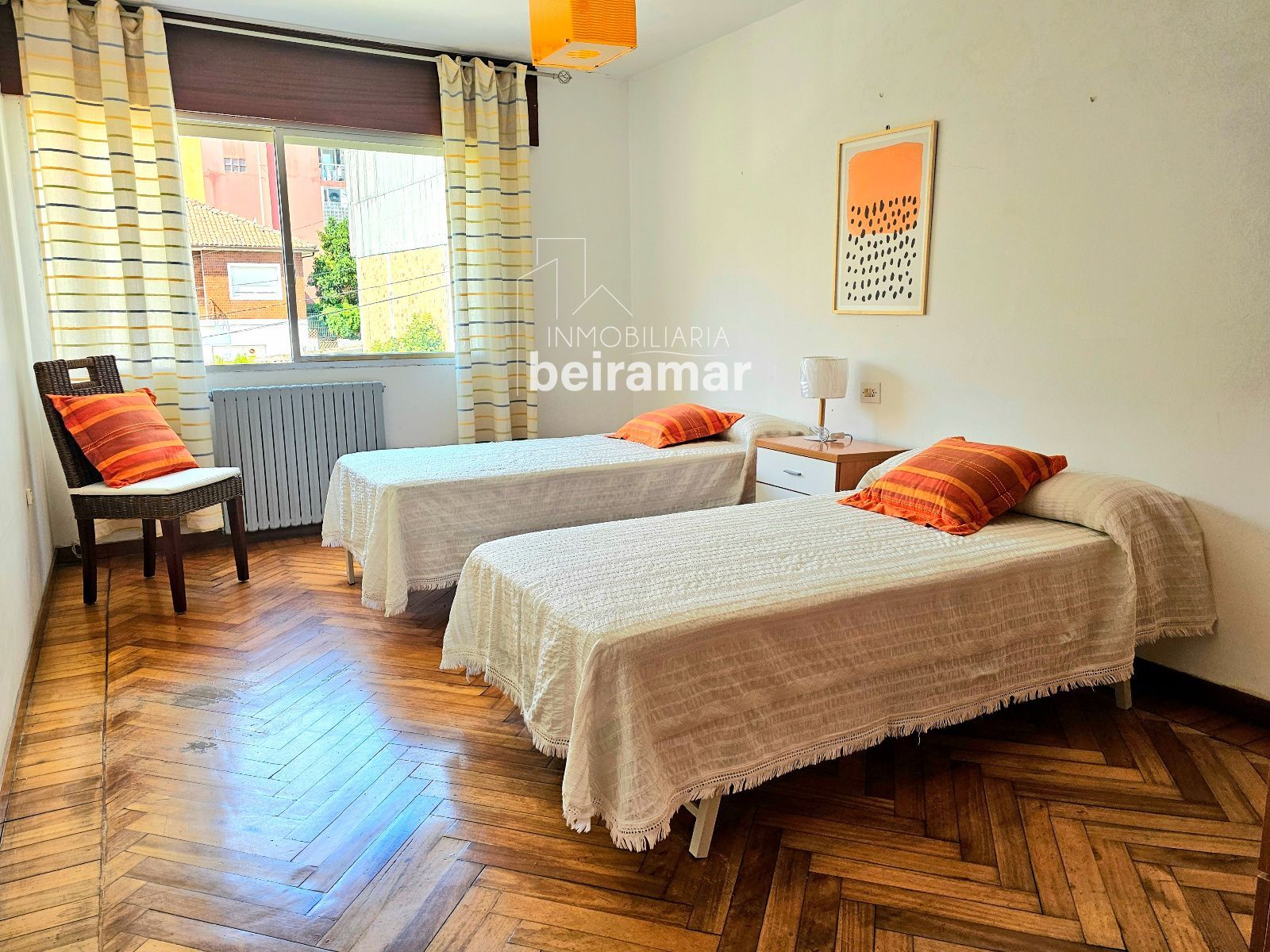 Edificio completo en venta en el centro de A Pobra do Caramiñal