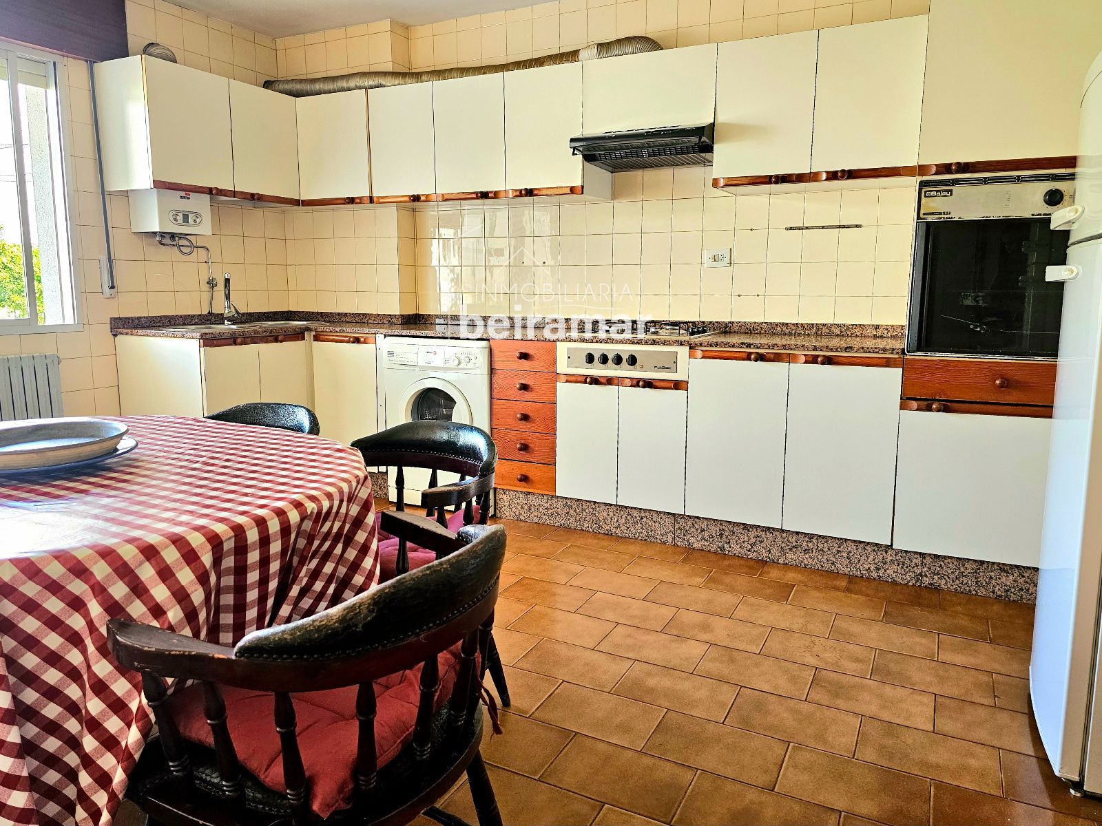Edificio completo en venta en el centro de A Pobra do Caramiñal