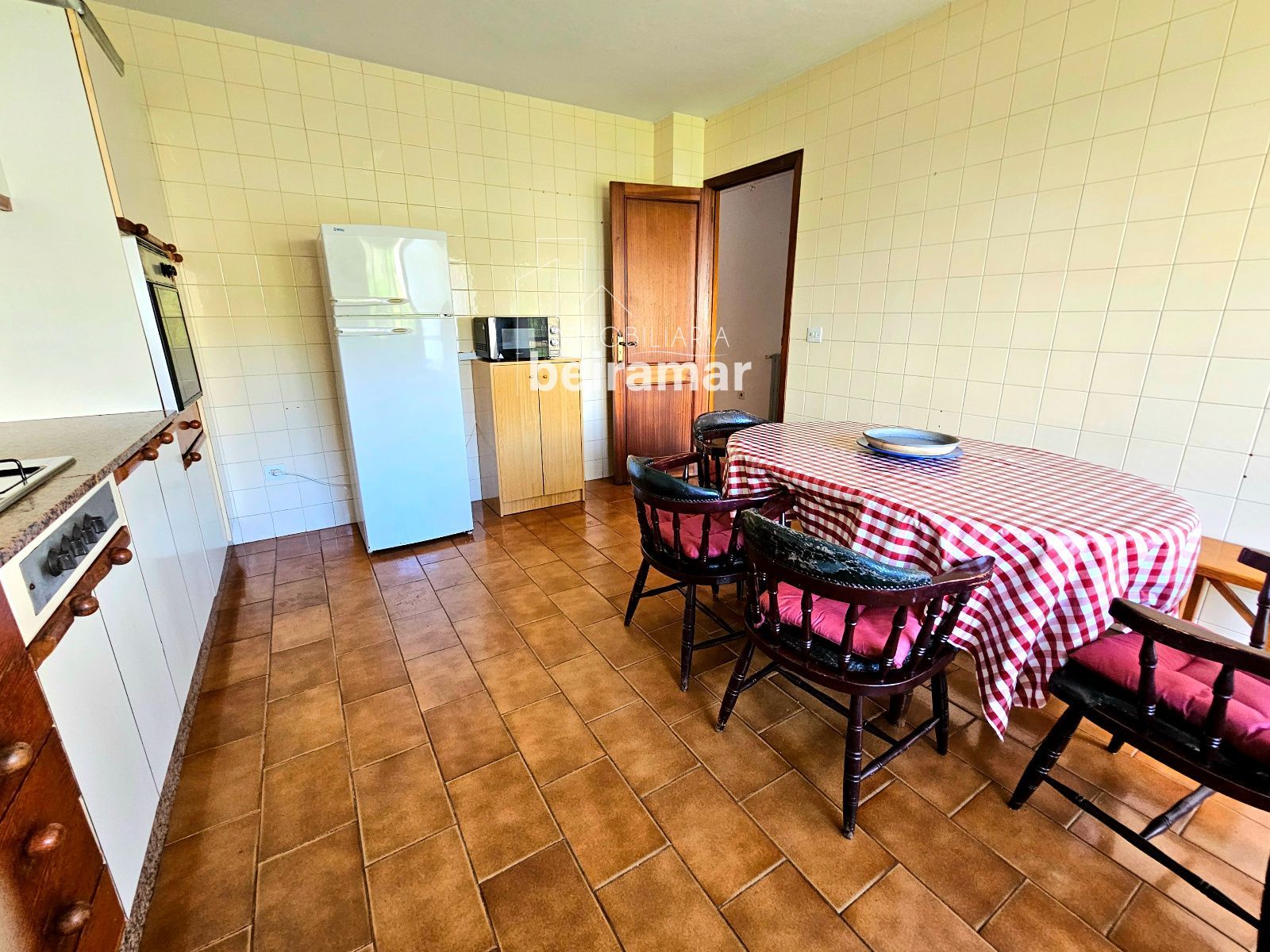 Edificio completo en venta en el centro de A Pobra do Caramiñal