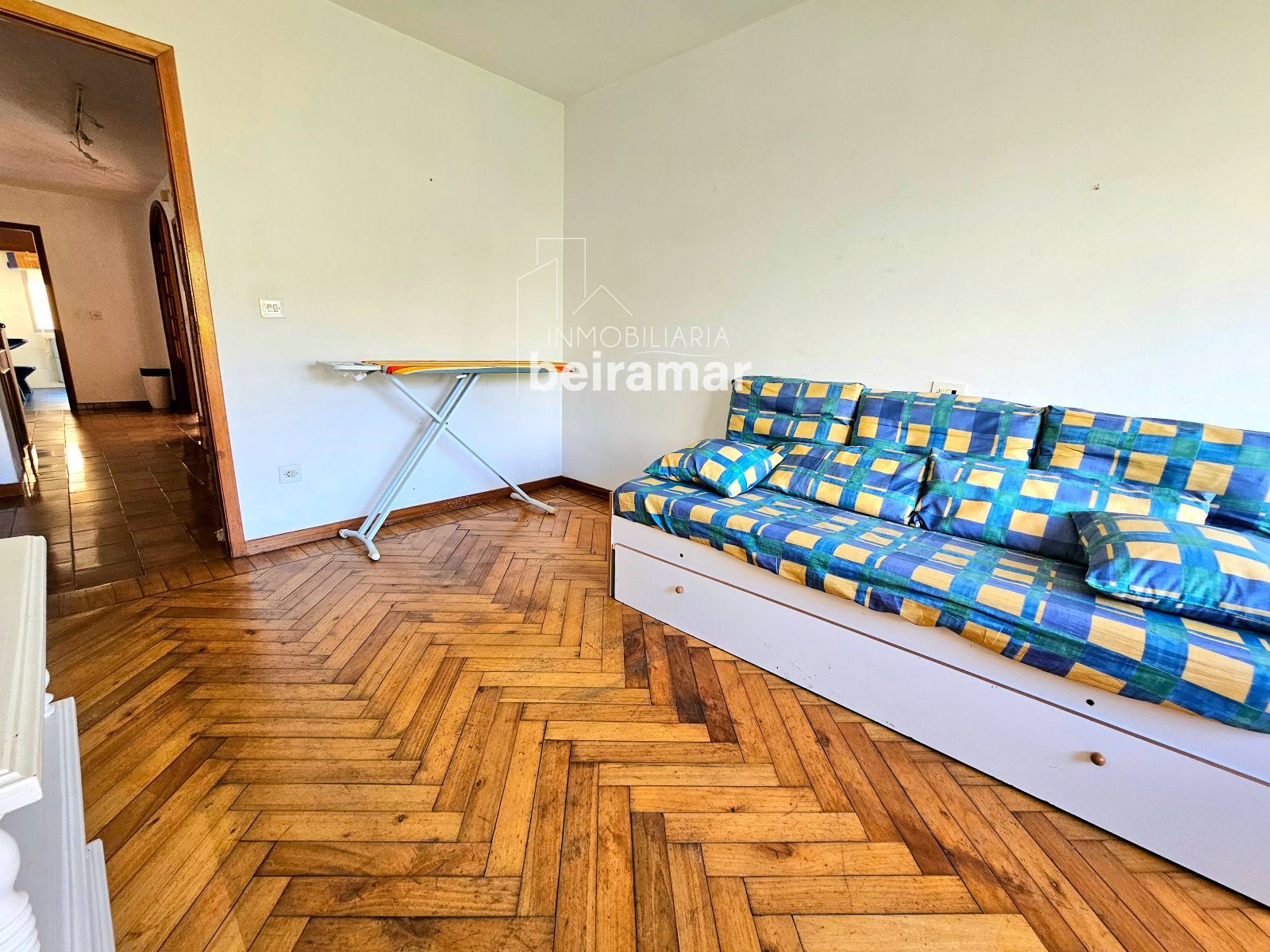 Edificio completo en venta en el centro de A Pobra do Caramiñal