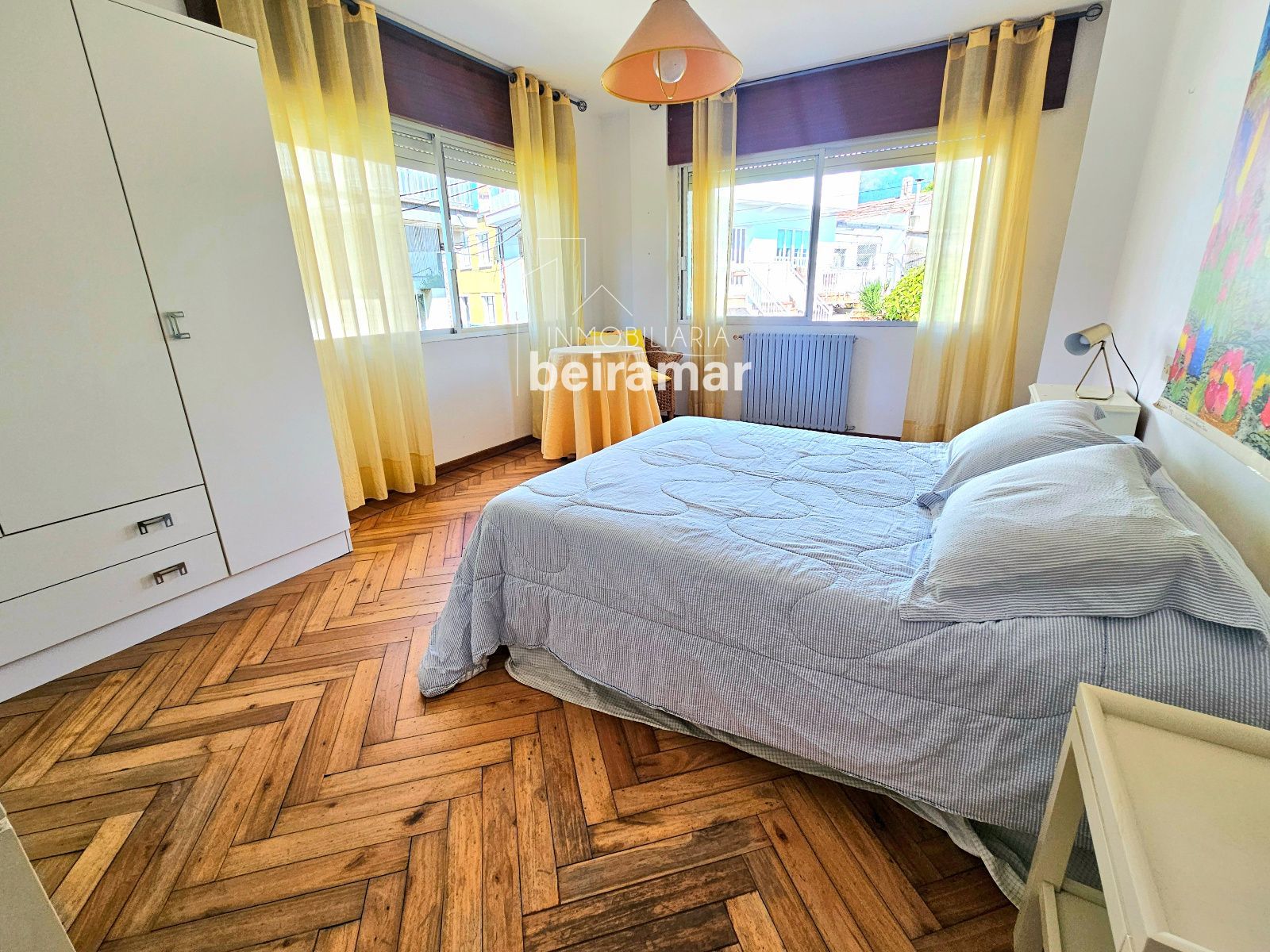 Edificio completo en venta en el centro de A Pobra do Caramiñal