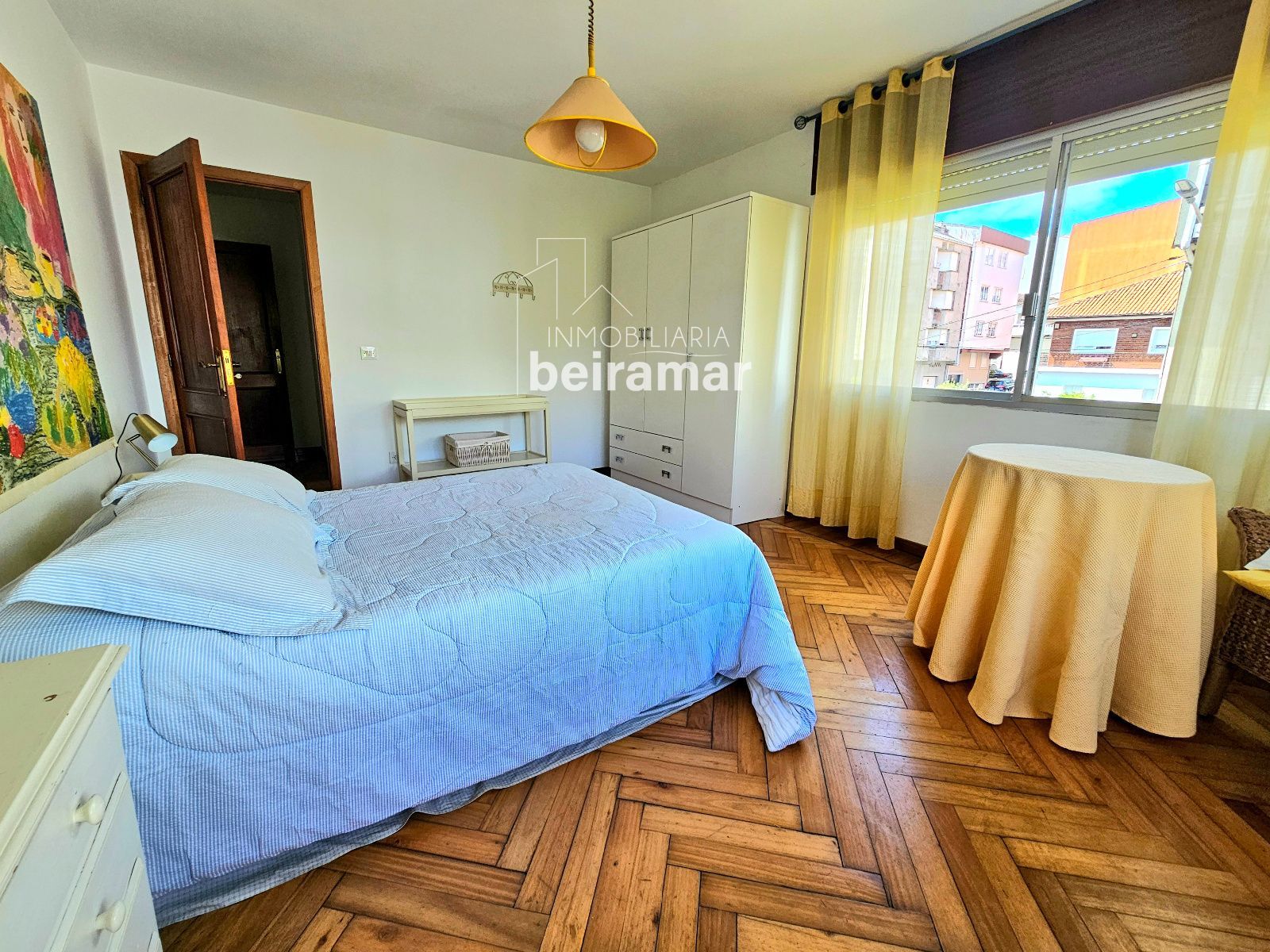Edificio completo en venta en el centro de A Pobra do Caramiñal