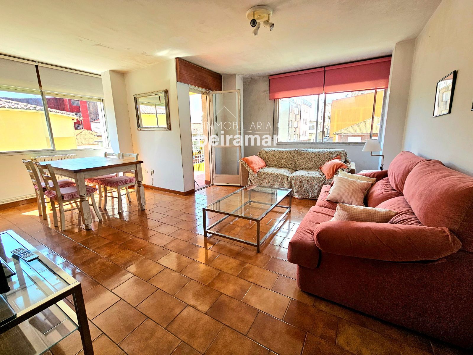 Edificio completo en venta en el centro de A Pobra do Caramiñal