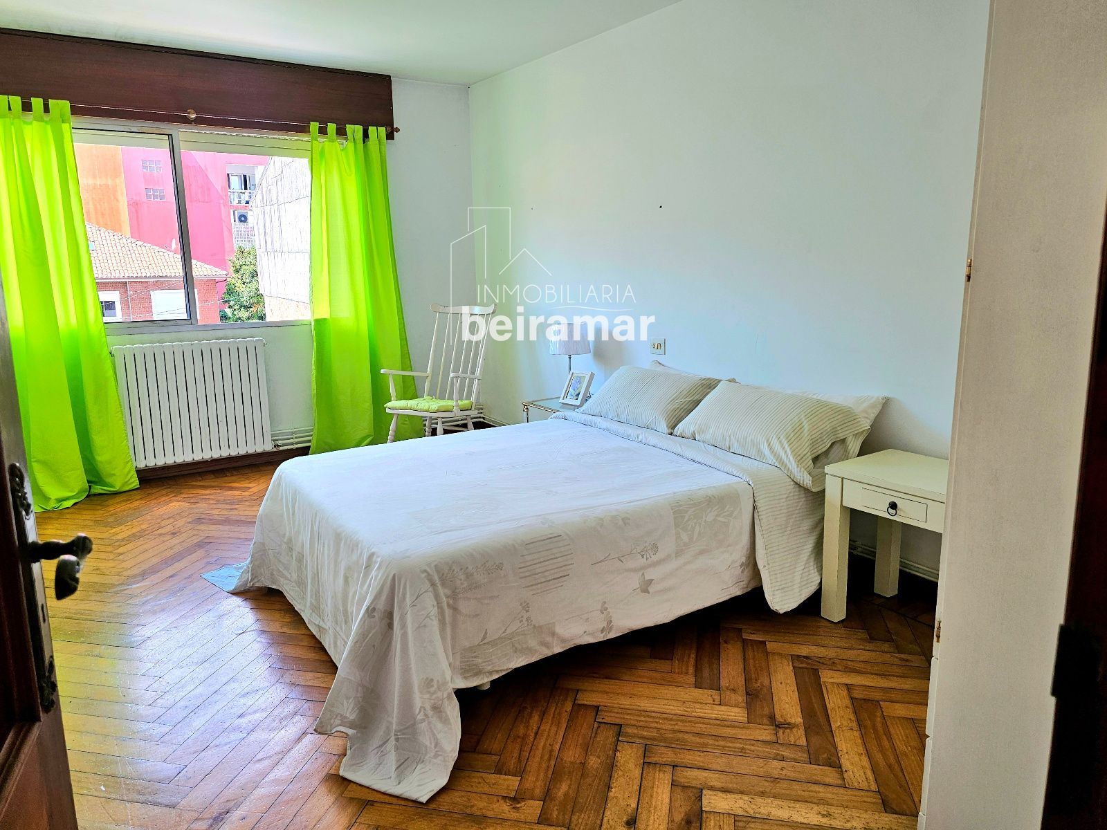 Edificio completo en venta en el centro de A Pobra do Caramiñal