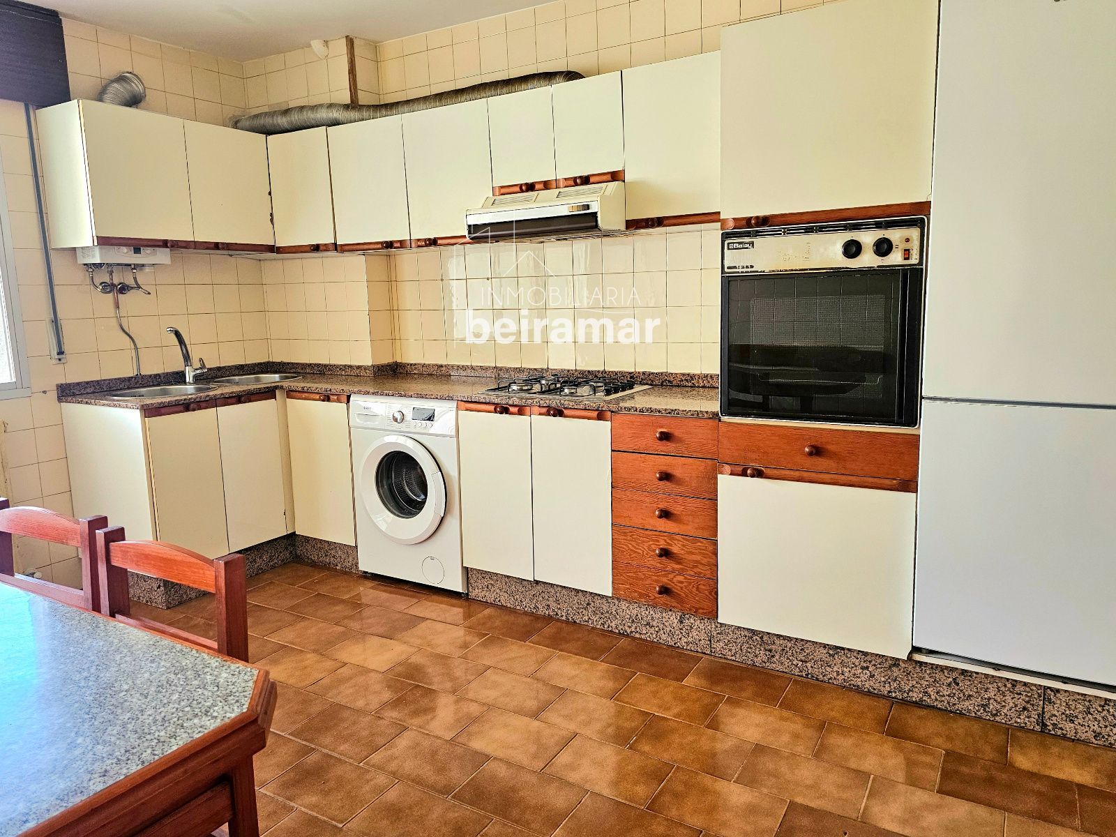 Edificio completo en venta en el centro de A Pobra do Caramiñal