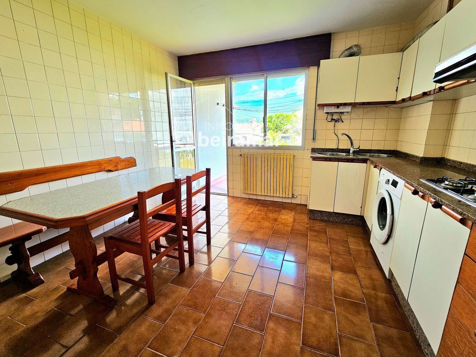 Edificio completo en venta en el centro de A Pobra do Caramiñal