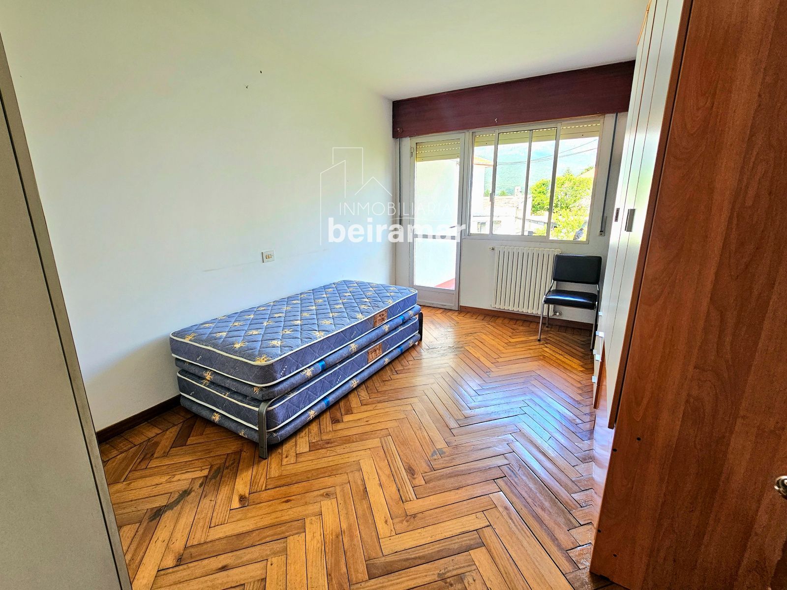 Edificio completo en venta en el centro de A Pobra do Caramiñal