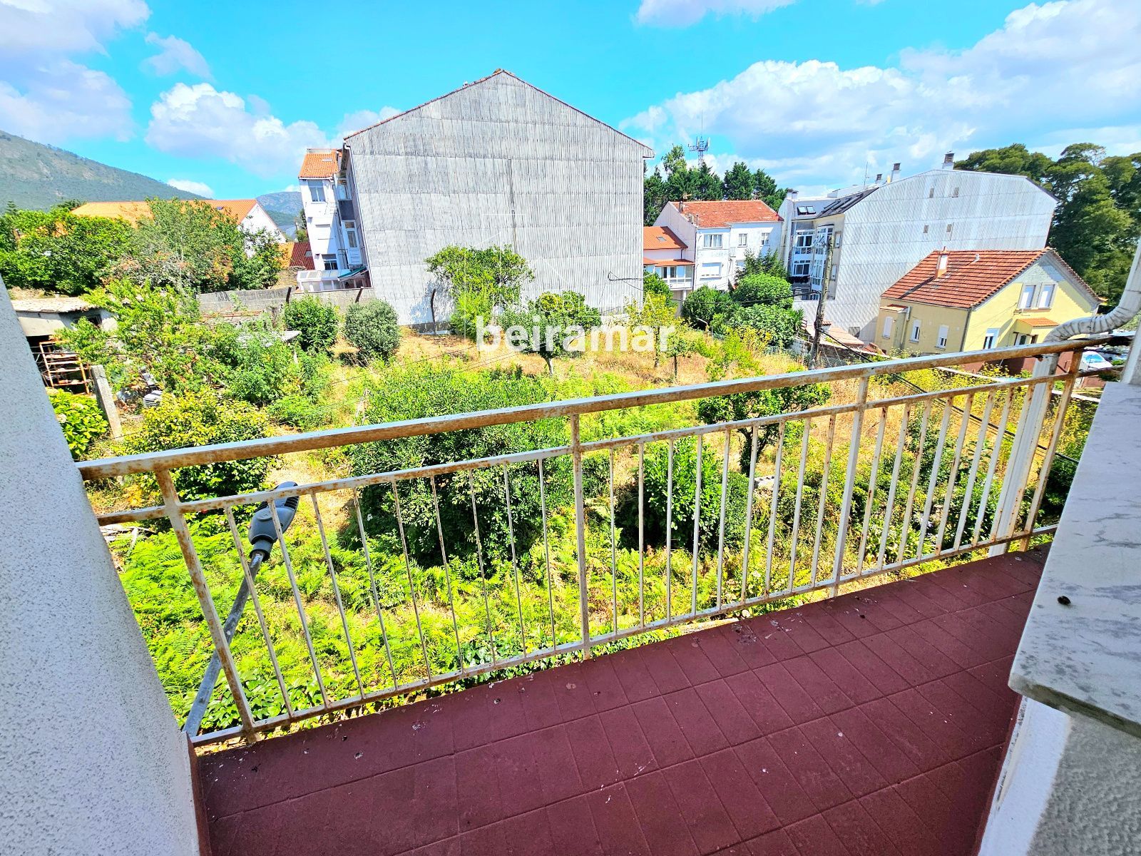 Edificio completo en venta en el centro de A Pobra do Caramiñal