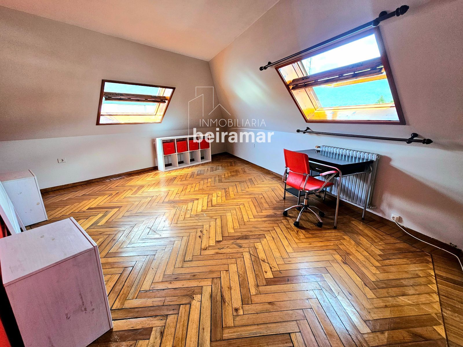 Edificio completo en venta en el centro de A Pobra do Caramiñal