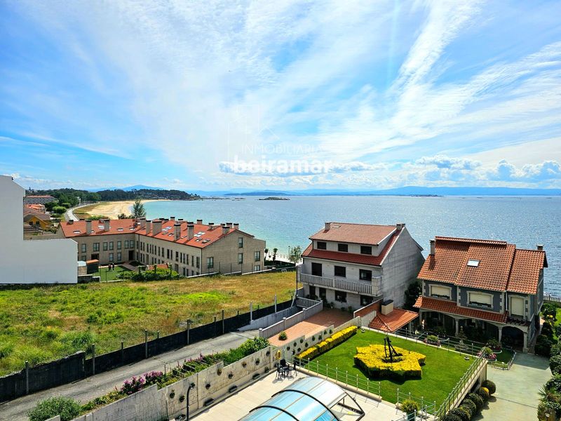 Piso en venta Ribeira, A Coruña. Ref: 1154. Inmobiliaria Beiramar