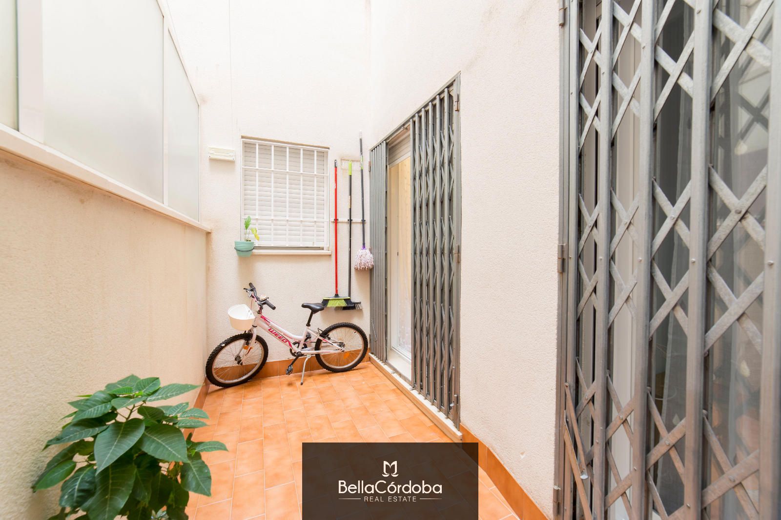 PISO EN HUERTA DE LA REINA A DOS PASOS DEL CENTRO. TOTALMENTE AMUEBLADO Y EQUIPADO. - Foto 13