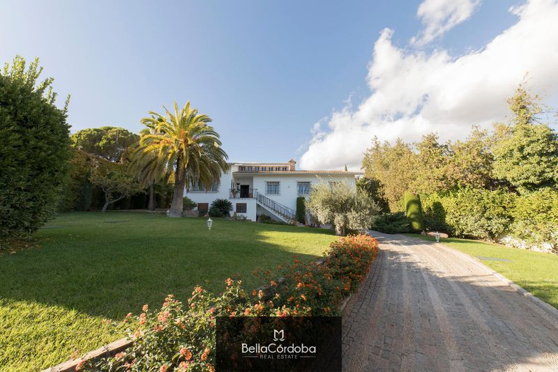 Chalet Independiente en venta Córdoba. Ref: 1637. Bella Córdoba Real Estate