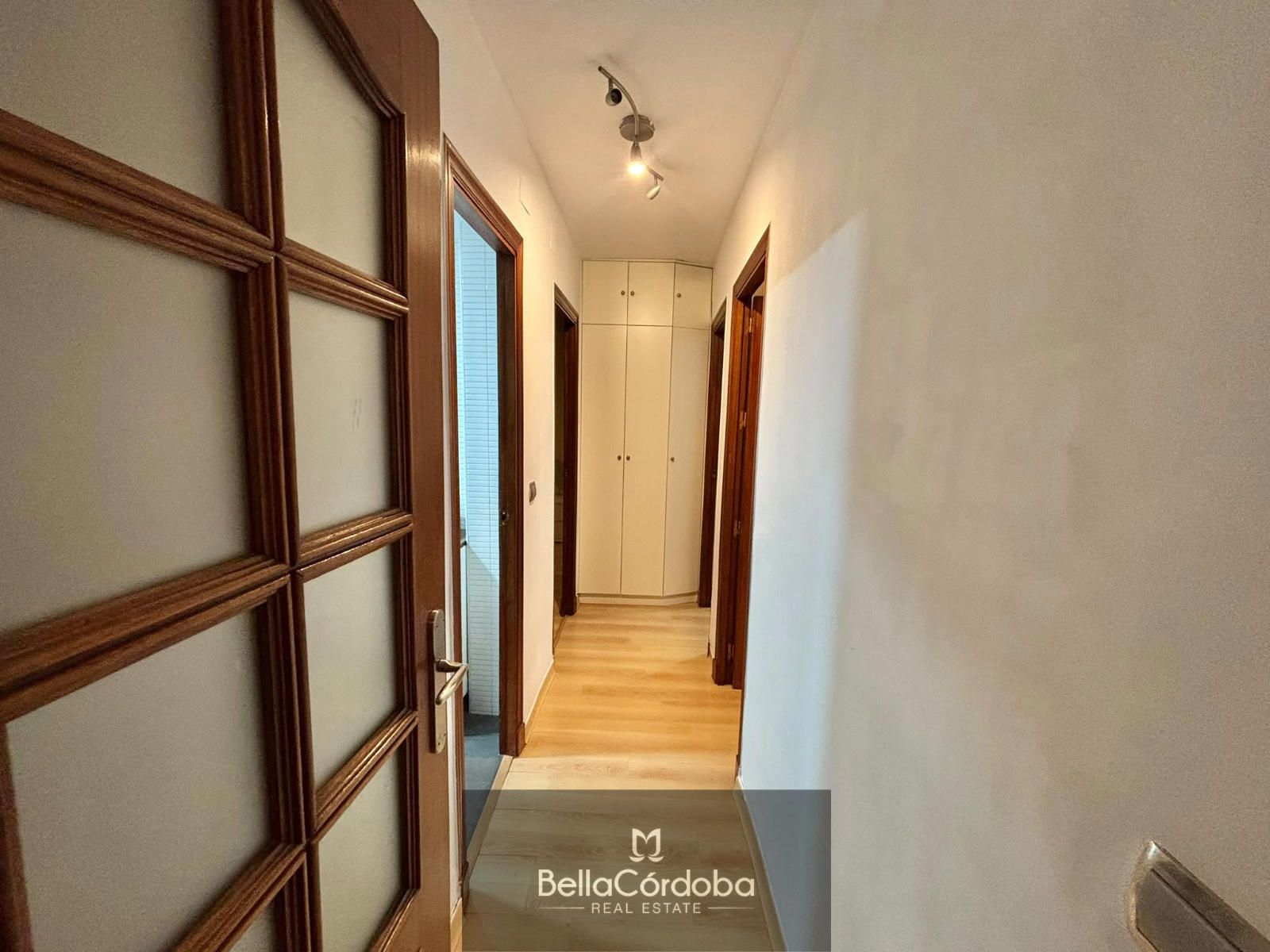 PISO DE 3 HABITACIONES CON TERRAZA, PARA ENTRAR A VIVIR EN LA ZONA DE VALDEOLLEROS. - Foto 6