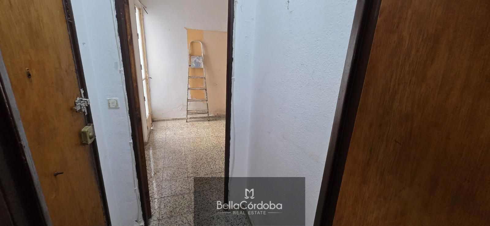 EXCELENTE INVERSIÓN EN CIUDAD JARDIN DE 4 HABITACIONES EXTERIOR CON TERRAZA JUNTO AL PARQUE JUAN CARLOS I. - Foto 15