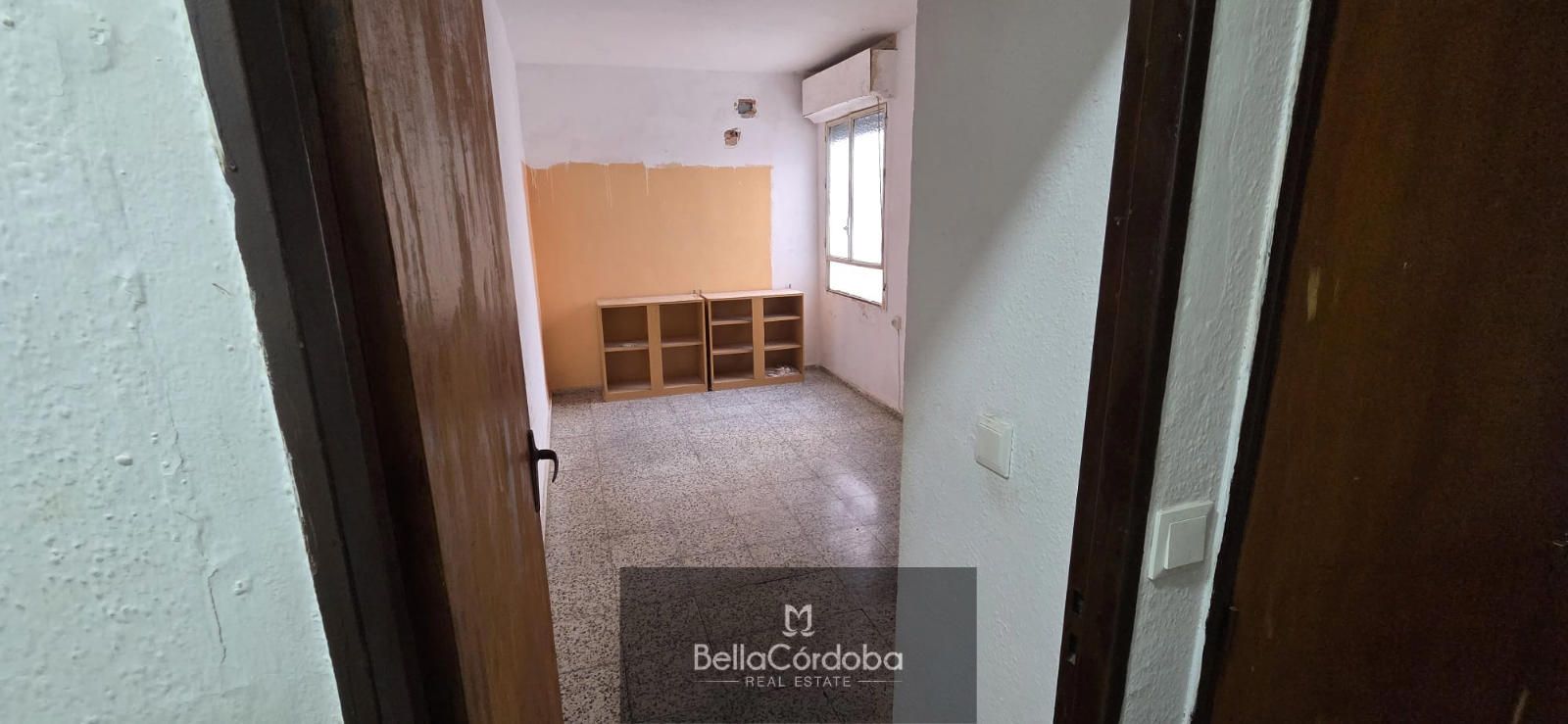 EXCELENTE INVERSIÓN EN CIUDAD JARDIN DE 4 HABITACIONES EXTERIOR CON TERRAZA JUNTO AL PARQUE JUAN CARLOS I. - Foto 16