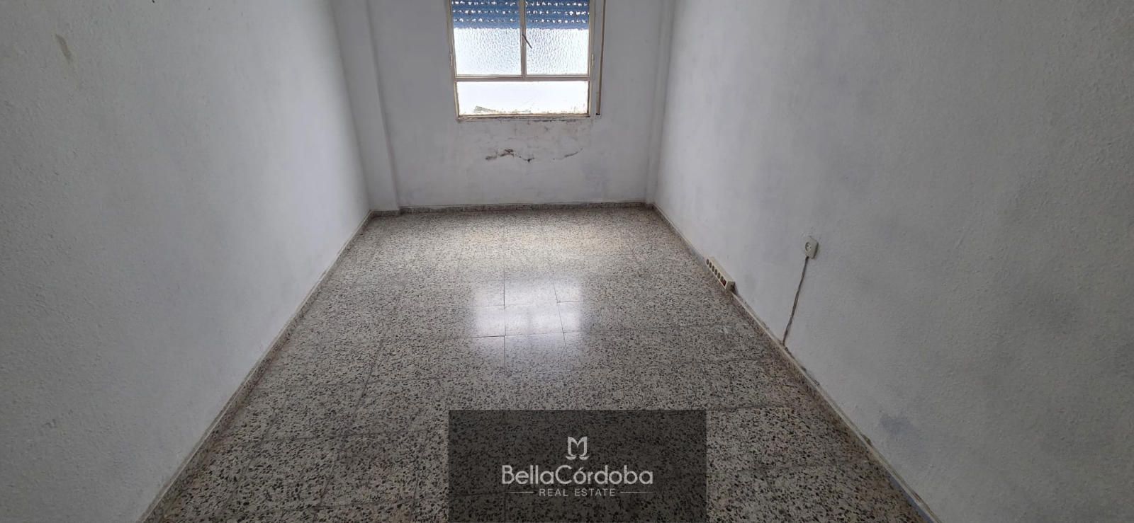 EXCELENTE INVERSIÓN EN CIUDAD JARDIN DE 4 HABITACIONES EXTERIOR CON TERRAZA JUNTO AL PARQUE JUAN CARLOS I. - Foto 19
