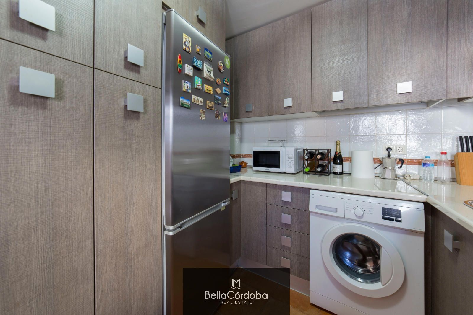 COQUETO APARTAMENTO VACIO DE UN DORMITORIO EN CASCO ANTIGUO, CONSTRUCCIÓN DEL 2009. - Foto 8