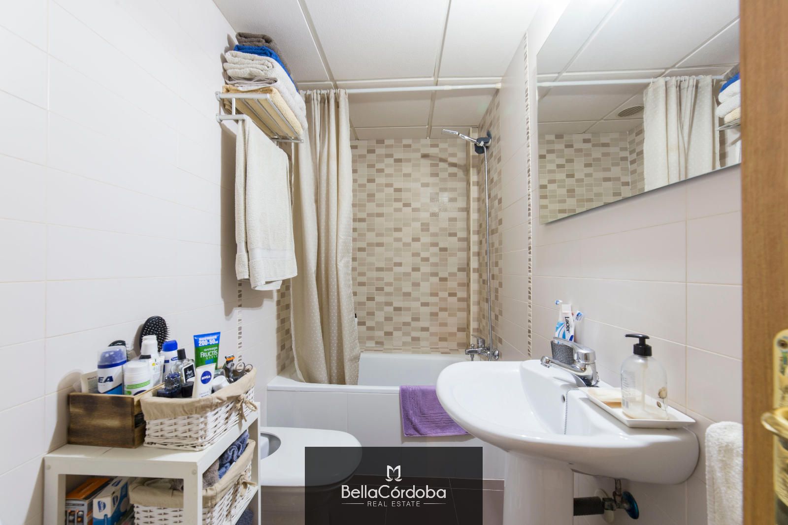 COQUETO APARTAMENTO VACIO DE UN DORMITORIO EN CASCO ANTIGUO, CONSTRUCCIÓN DEL 2009. - Foto 12