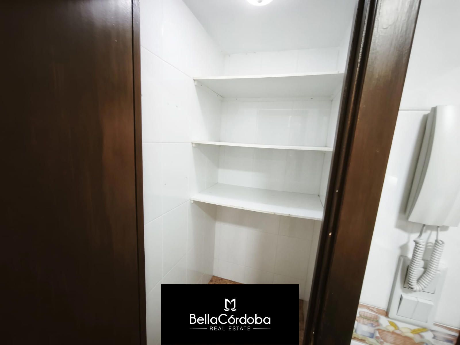 SEÑORIAL PISO EN CIUDAD JARDIN DE 4 HABITACIONES,  CON DOS ASCENSORES. - Foto 9