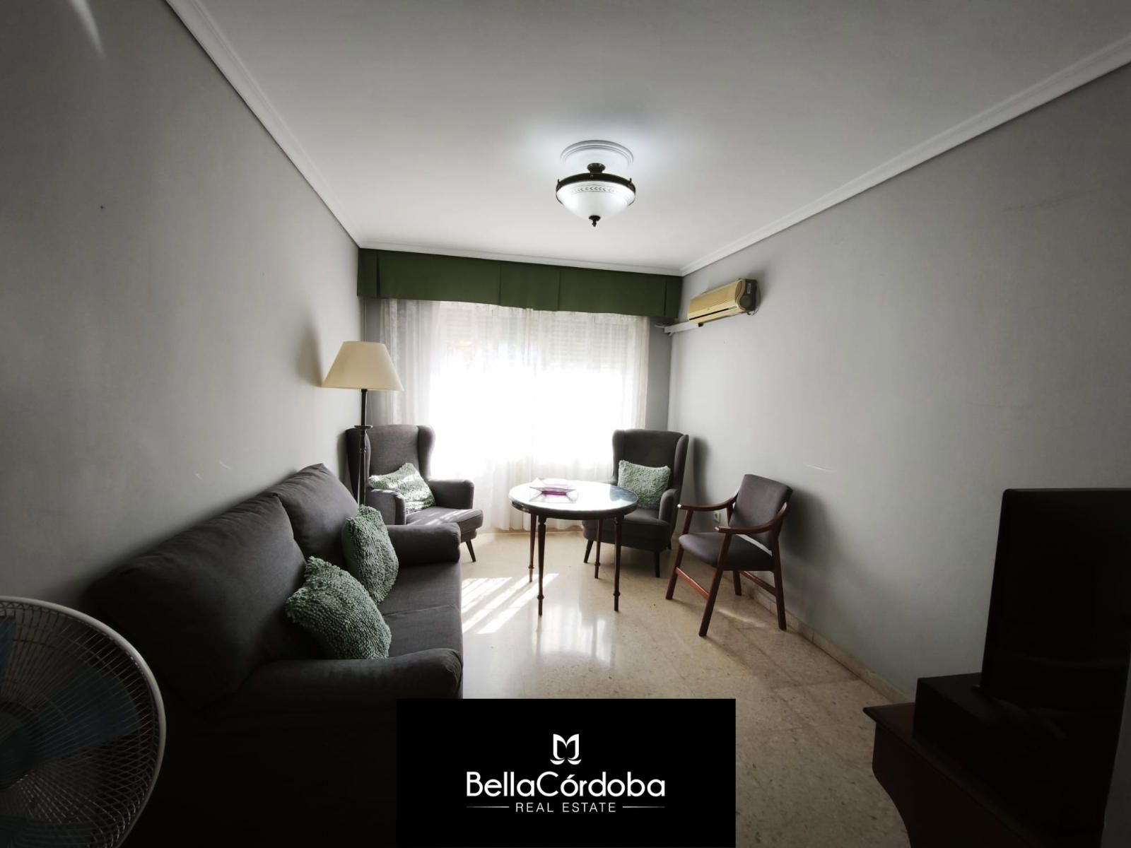 SEÑORIAL PISO EN CIUDAD JARDIN DE 4 HABITACIONES,  CON DOS ASCENSORES. - Foto 11