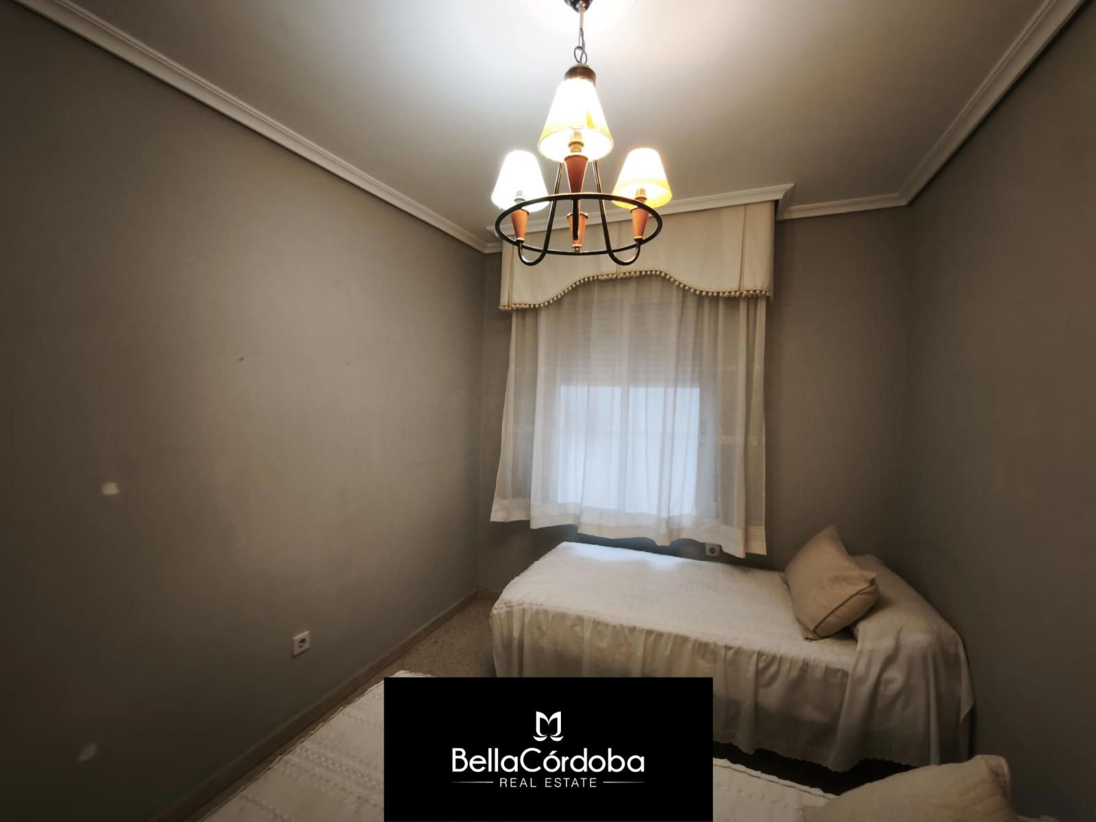 SEÑORIAL PISO EN CIUDAD JARDIN DE 4 HABITACIONES,  CON DOS ASCENSORES. - Foto 17