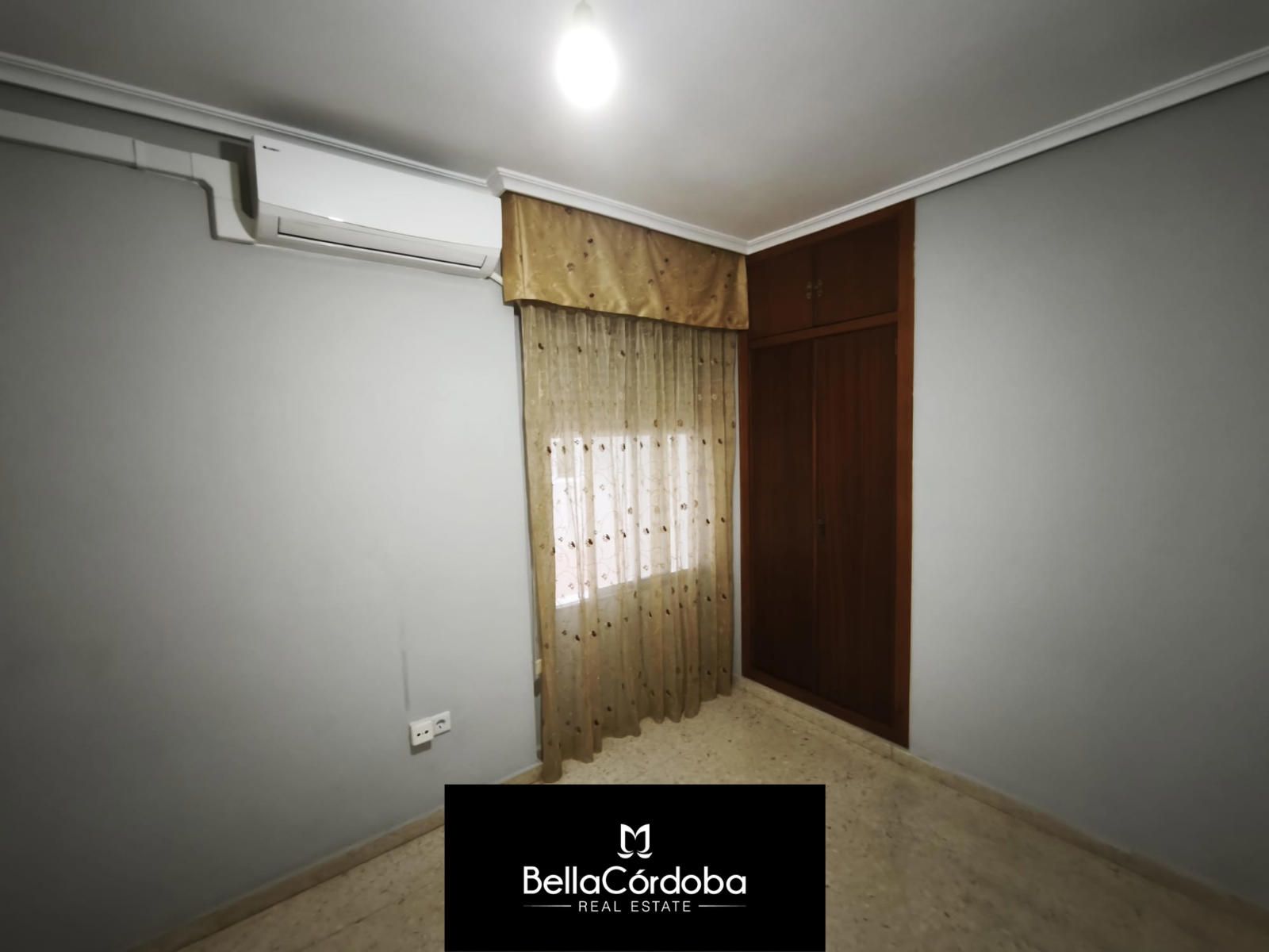 SEÑORIAL PISO EN CIUDAD JARDIN DE 4 HABITACIONES,  CON DOS ASCENSORES. - Foto 18