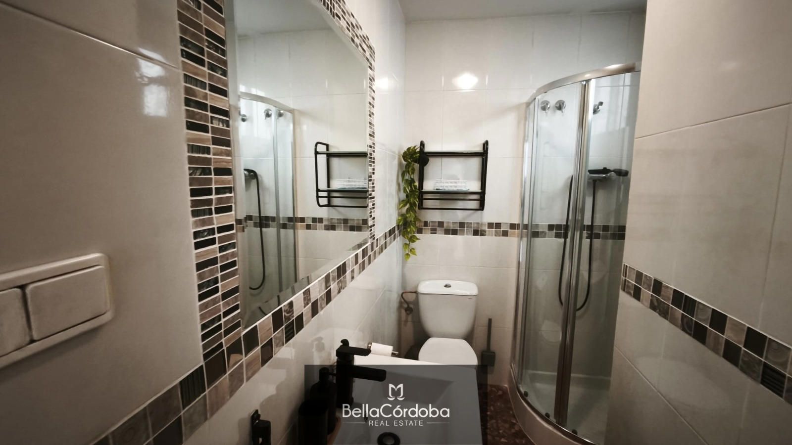 CASA ADOSADA PROXIMA A OLLERIAS, CON APARTAMENTO DE USO VACACIONAL EN PLANTA BAJA - Foto 11