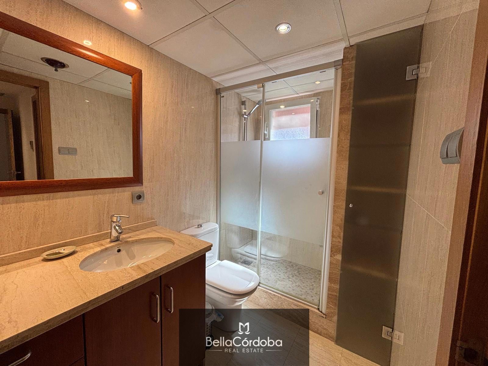 PISO DE ALQUILER EN CORDOBA MUY BONITO, EXTERIOR DE 3 HABITACIONES Y UN BAÑO . BUENA UBICACIÓN - Foto 16
